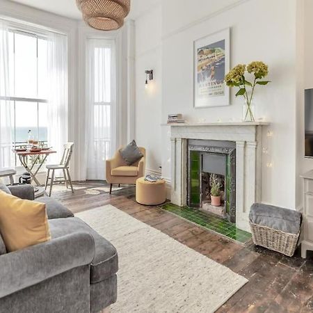 Beach Apartment Хейстингс Екстериор снимка