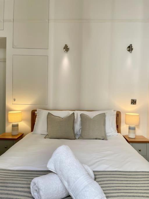 Beach Apartment Хейстингс Екстериор снимка